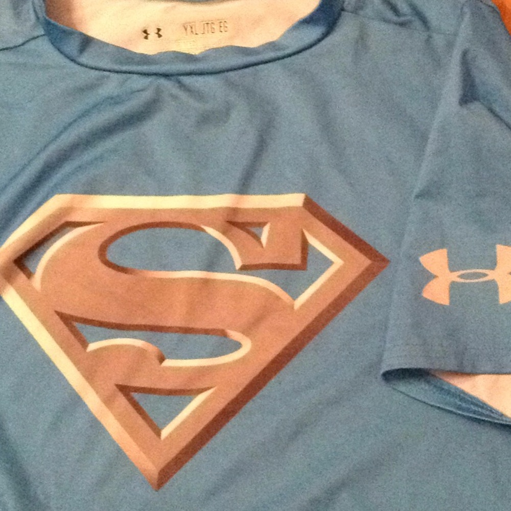Under Armour fitted Seperman compression.
